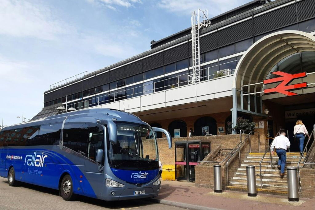 Watford : Transfert en bus vers/depuis l'aéroport de Londres Heathrow