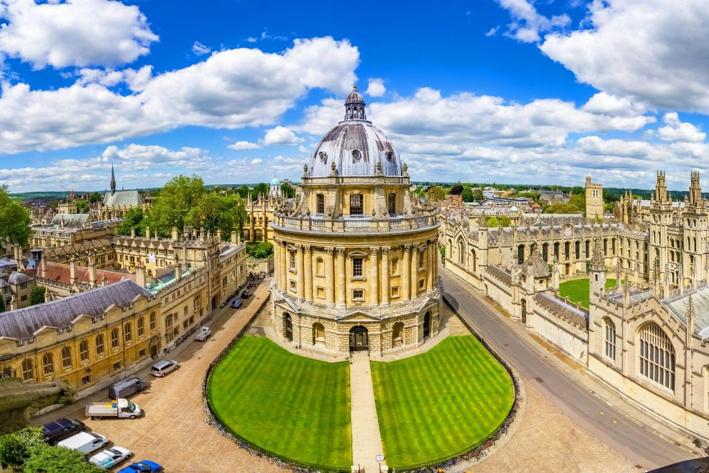 Oxford, Stratford, Los Cotswolds y Warwick: Visita guiada de un día completo desde Londres