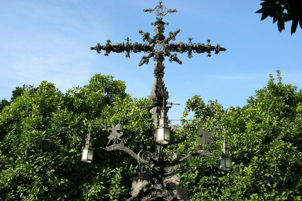 Sevilla: Visita Histórica Nocturna Guiada