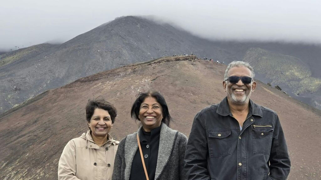 Monte Etna: Gita guidata di un giorno da Taormina + trasferimento andata e ritorno