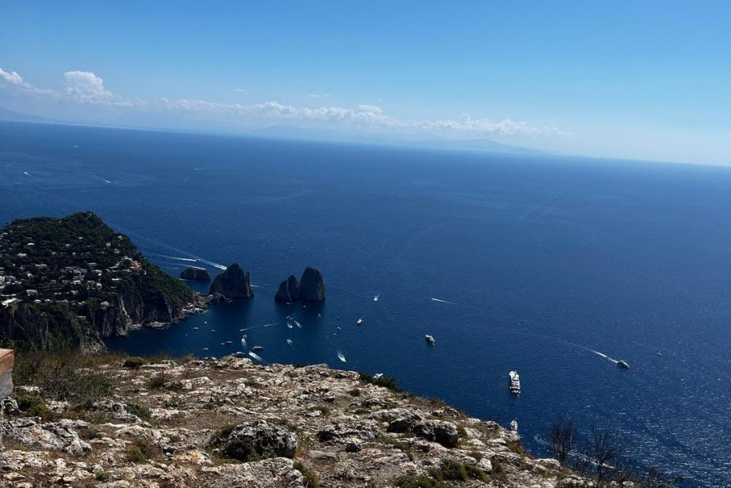 Isola di Capri: Gita di un giorno da Napoli + tour in barca