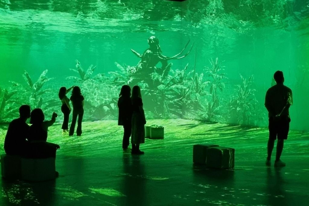 IDEAL Centro de Artes Digitales: Exposición Julio Verne 200 viaje inmersivo