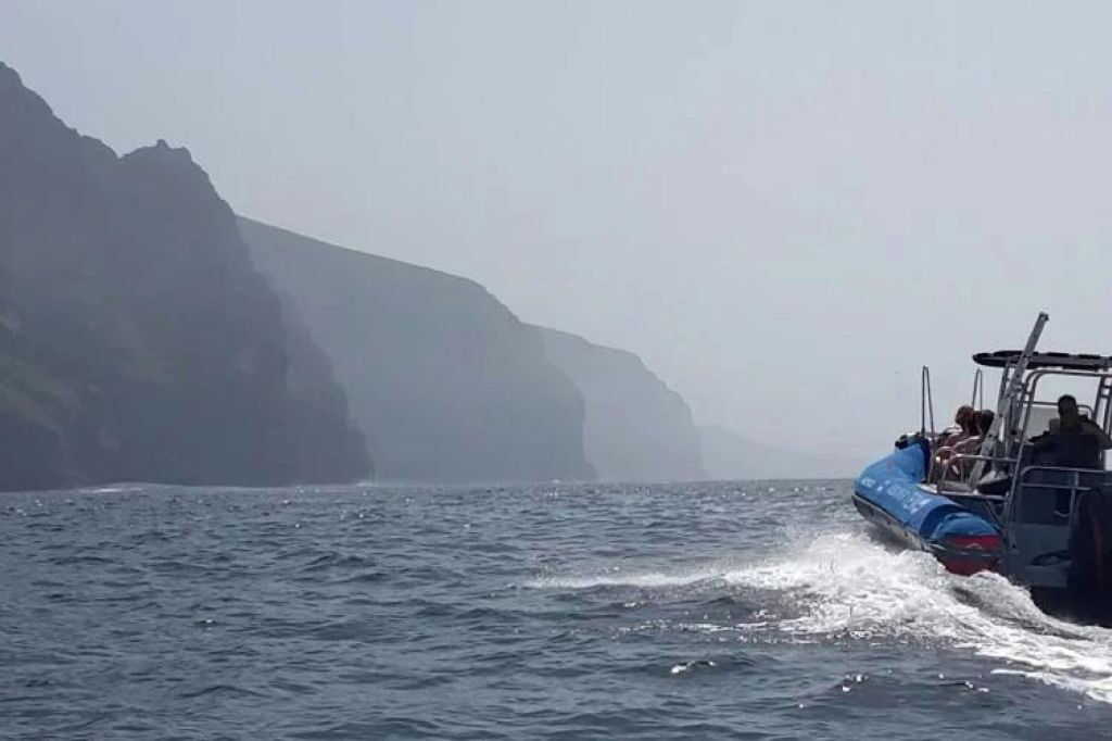 Punta De Teno: Passeio de barco de Los Gigantes + mergulho com snorkel + bebidas