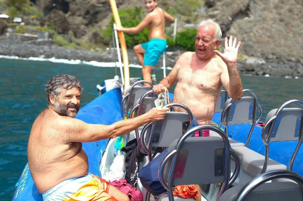 Punta De Teno: Passeio de barco de Los Gigantes + mergulho com snorkel + bebidas
