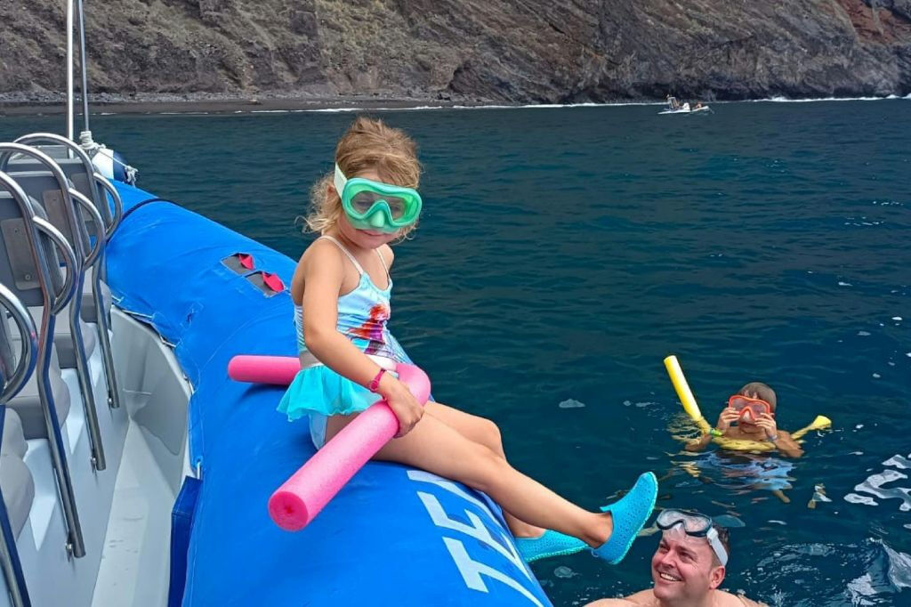 Punta De Teno: Passeio de barco de Los Gigantes + mergulho com snorkel + bebidas