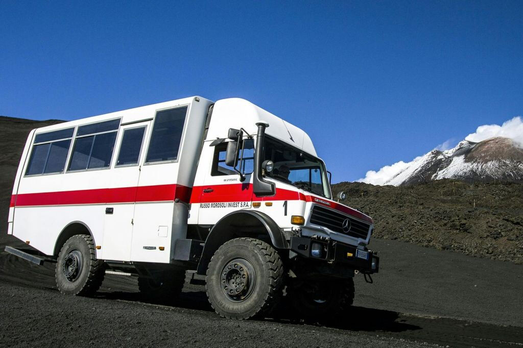 Monte Etna: Bilhete prioritário para o teleférico + traslado em ônibus 4x4