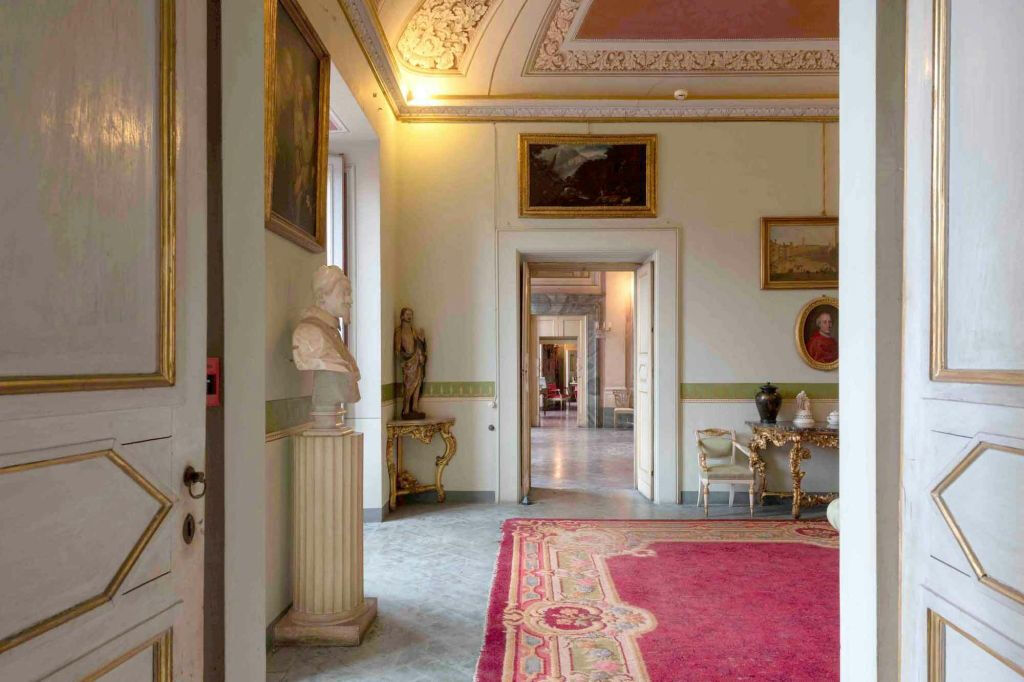 Palazzo Chigi Zondadari: entrada + visita guiada + concerto de ópera