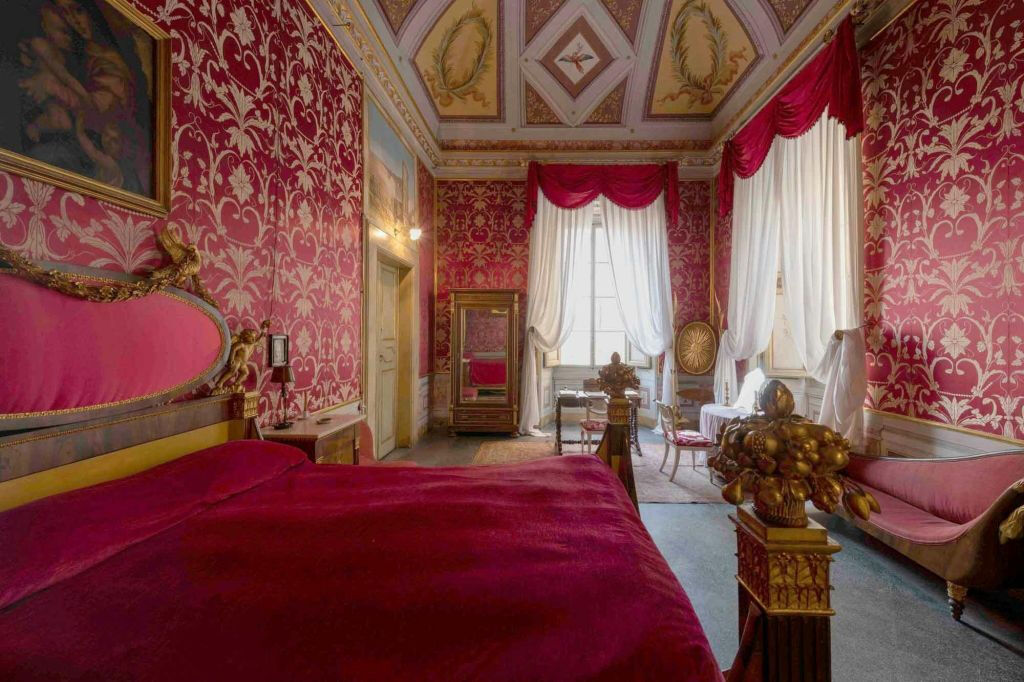 Palazzo Chigi Zondadari: entrada + visita guiada + concerto de ópera