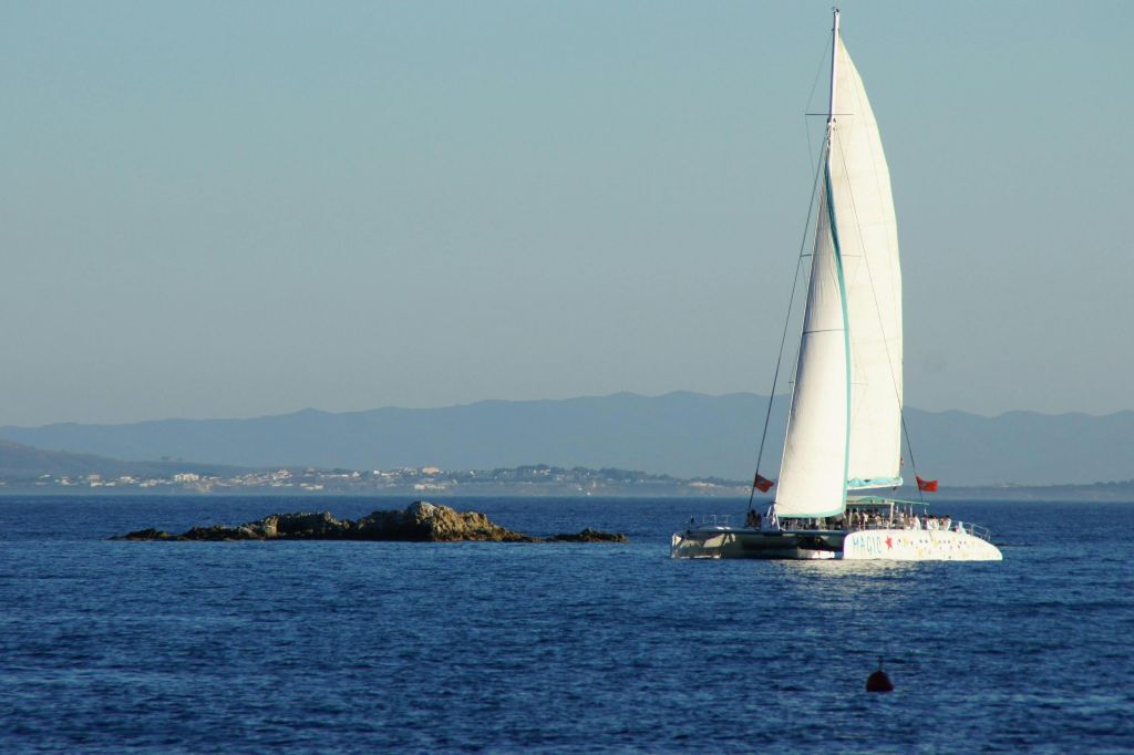Parque Natural del Cap de Creus: Excursión en catamarán desde Roses