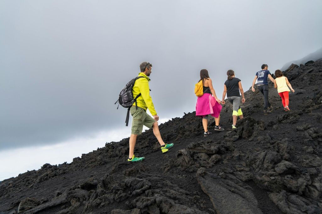 Mount Etna: Guided Day Trip from Catania