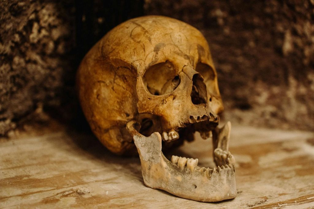 Rome: Guided Underground Tour with Catacombs & Bone Crypt Entry