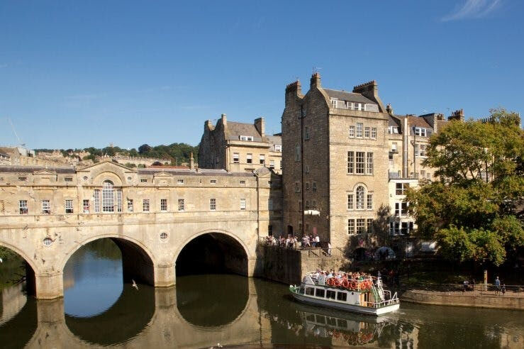 Stonehenge, Bath, Lacock y Avebury: Excursión guiada de un día desde Londres