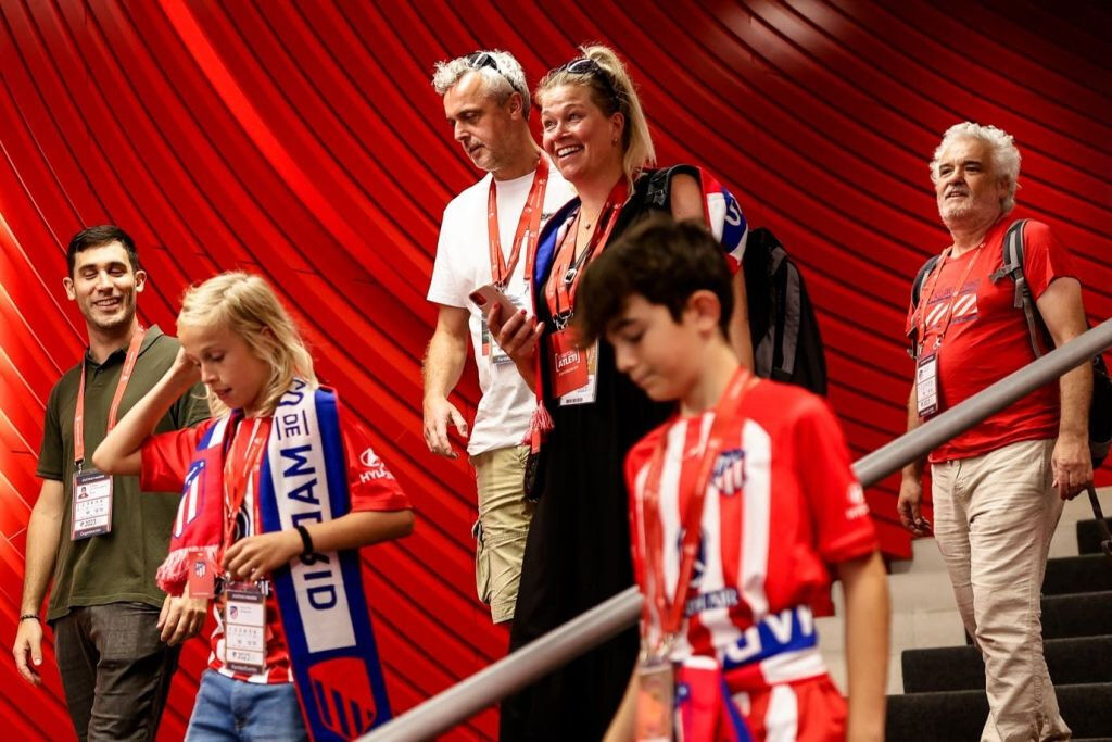 Riyadh Air Metropolitano: Premium Tour + Breakfast at Simeone's Private Box