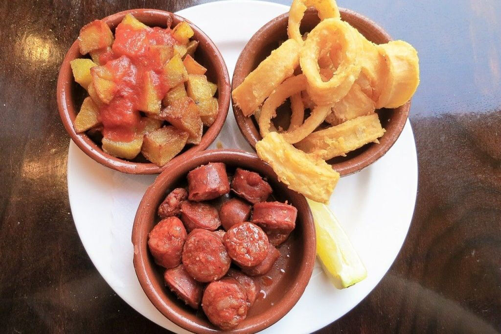 Malaga: Guided Food Tour + Drinks