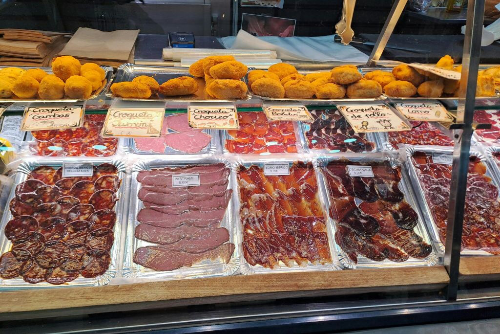 Valencia: Guided Traditional Food Tour