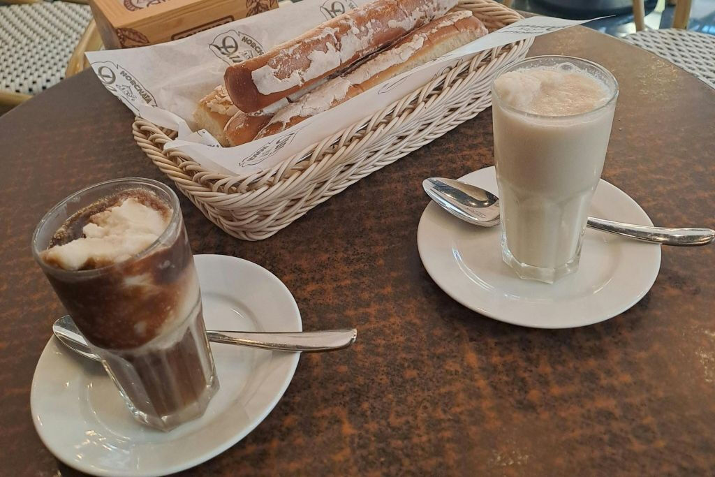 Valencia: Guided Traditional Food Tour