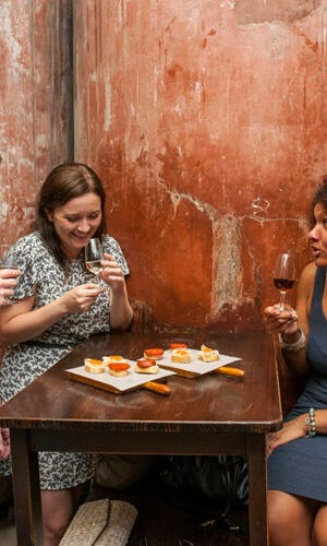 Sevilla: Tapas, Tabernas e Historia Visita Guiada