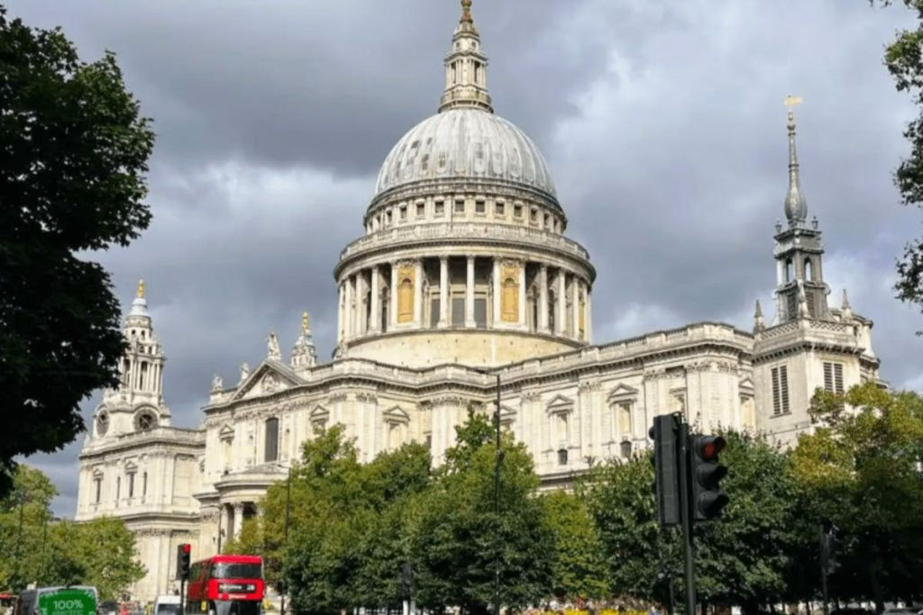 Voir plus de 40 sites touristiques de Londres : Guide local amusant