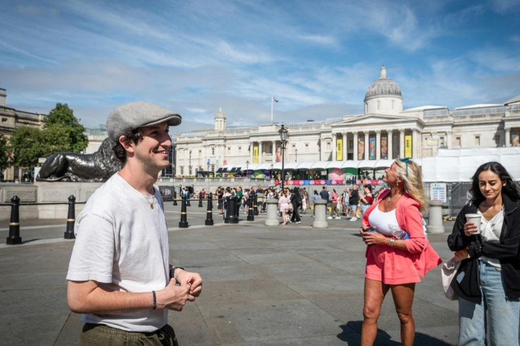 London: Palaces & Parliament Private Walking Tour