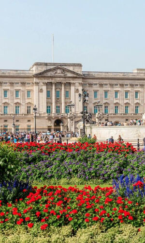 London: British Royalty Private Walking Tour