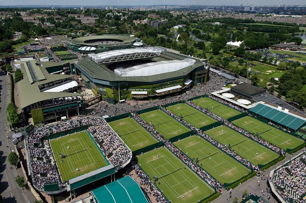 London: Westminster Walking Tour + Wimbledon Museum & Lawn Tennis Club Entry