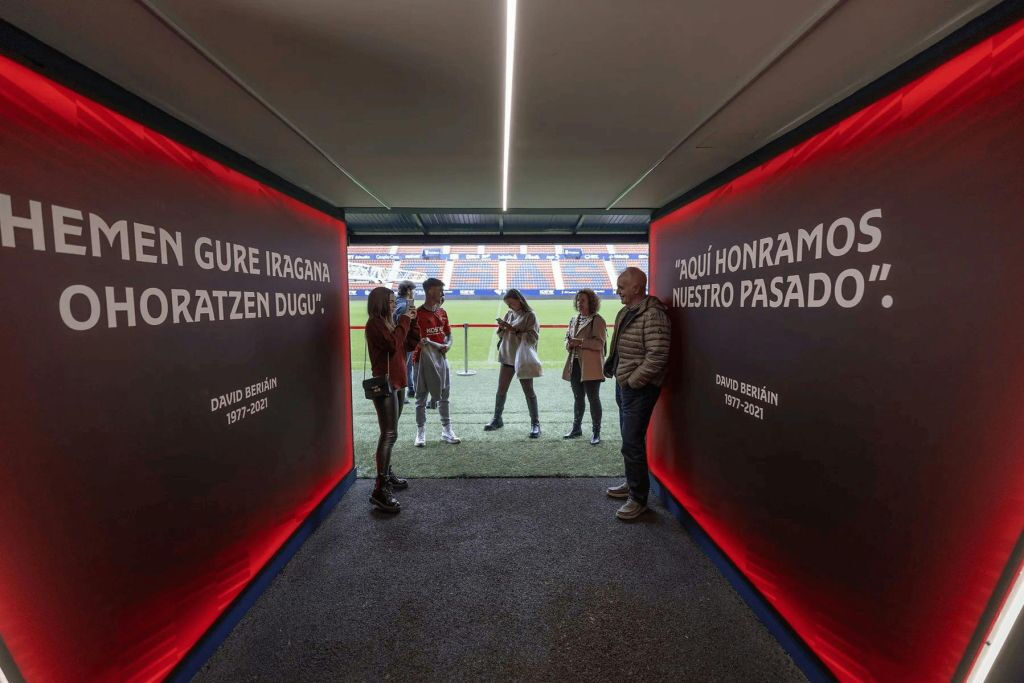Estadio CA Osasuna El Sadar: Visita guiada interactiva en español