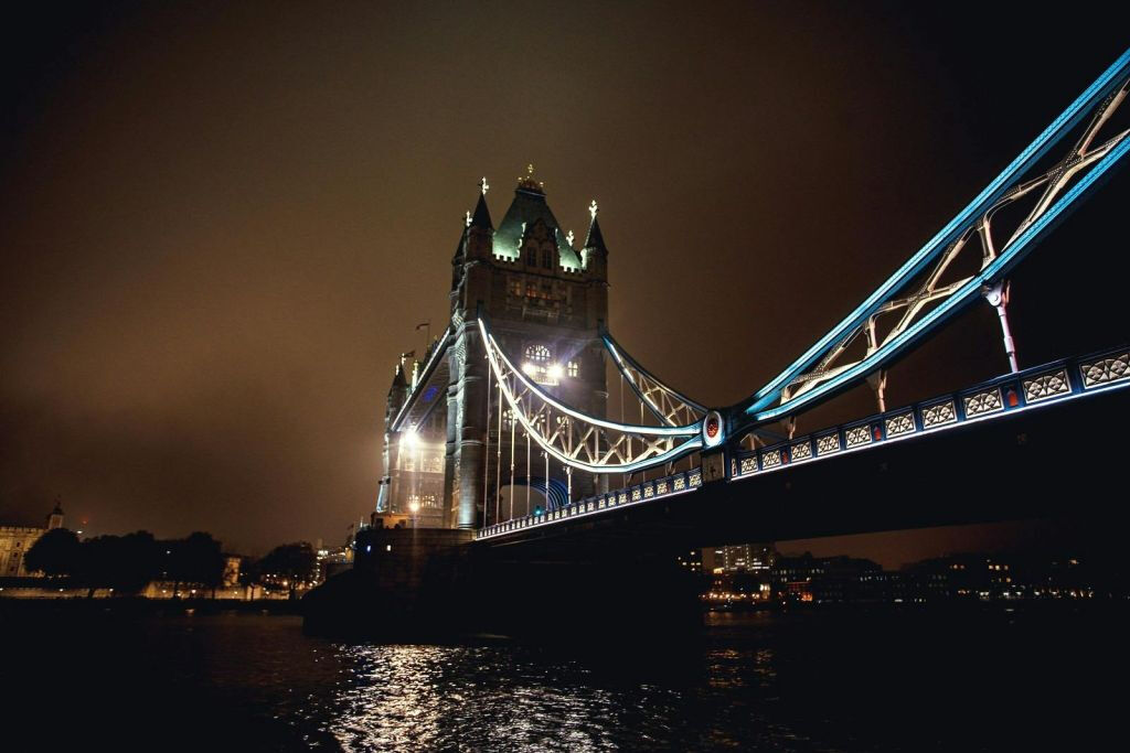Londres: Visita guiada nocturna a pie de más de 30 lugares de interés