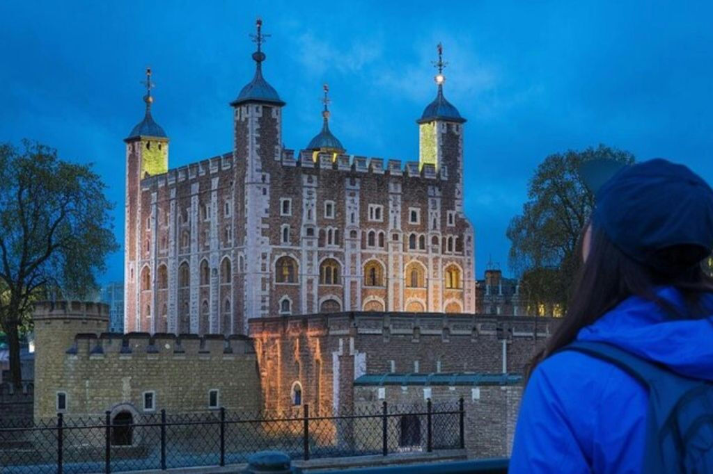 Londres: Visita guiada nocturna a pie de más de 30 lugares de interés