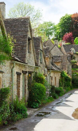 Cotswolds: Guided Tour from London + Lunch