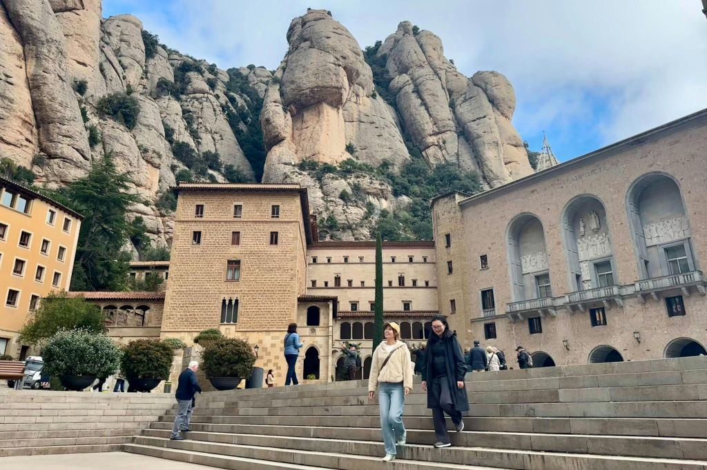 Montserrat: Half-Day Guided Tour from Barcelona