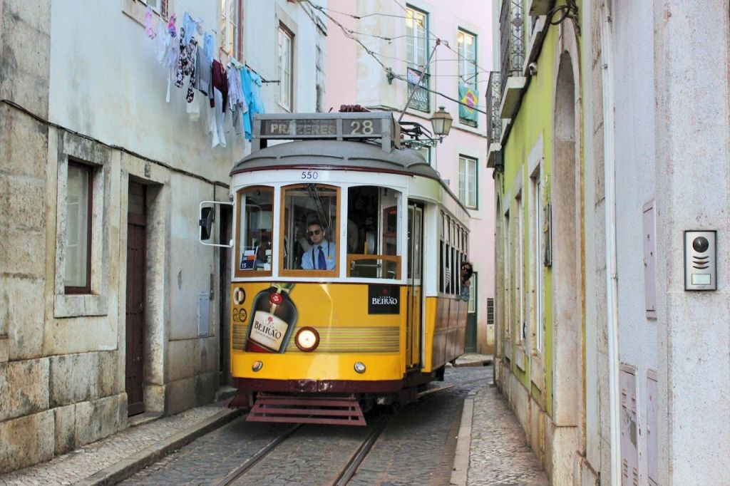 Tram 28: Passe de 24 horas com guia de áudio