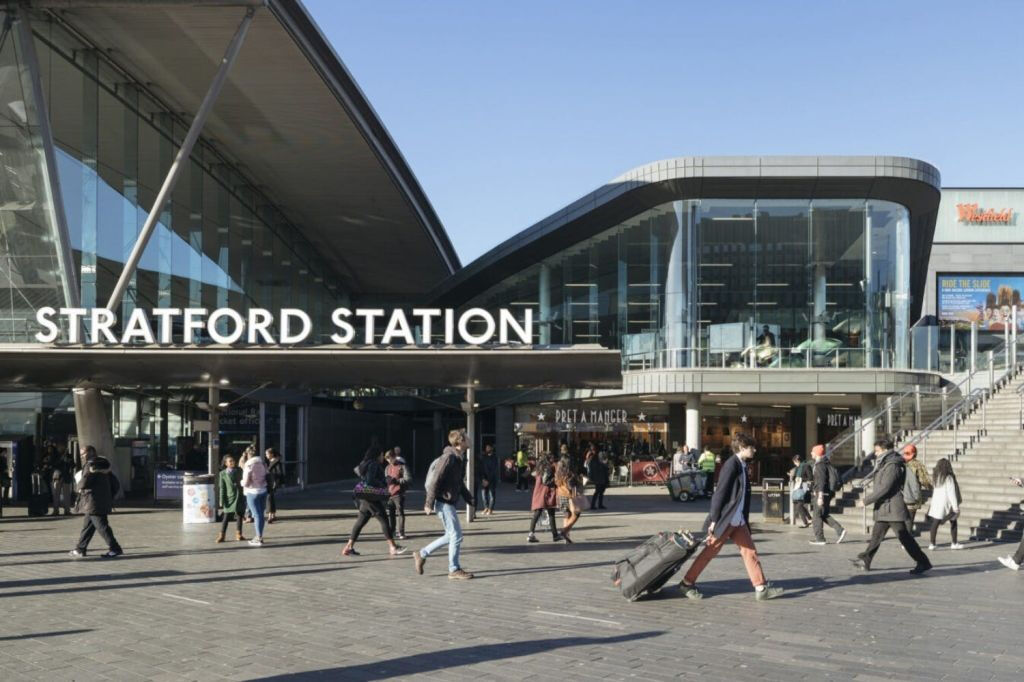 Londres: Autobús exprés de enlace del aeropuerto londinense de Stansted a Stratford