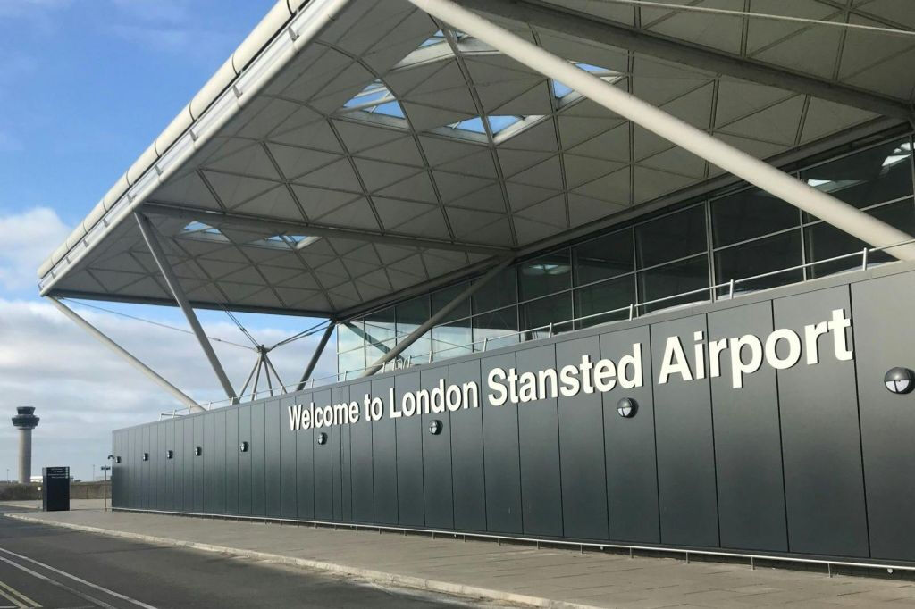 London: Express Bus Shuttle from London Stansted Airport to Stratford