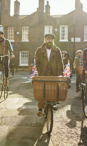 London: Gin Safari Bike Tour