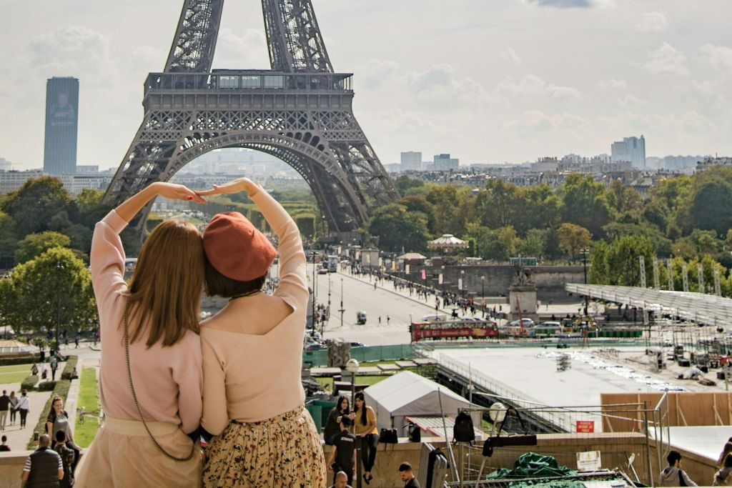 Tour Eiffel : accès au 1er, 2ème étage et sommet + visite guidée