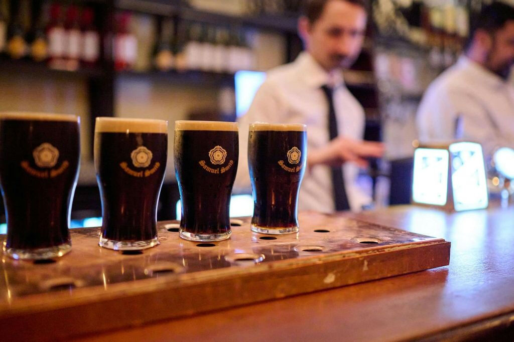 Londres: Visita guiada a pie por pubs y restaurantes + Degustaciones + Bebidas