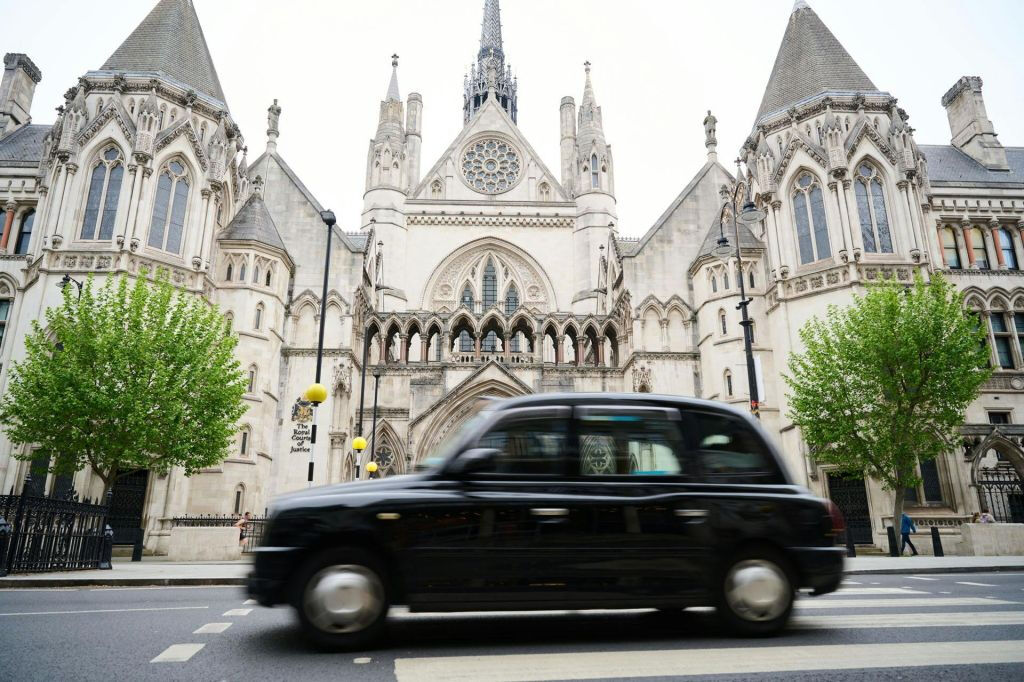 Londres: Visita guiada a pie por pubs y restaurantes + Degustaciones + Bebidas