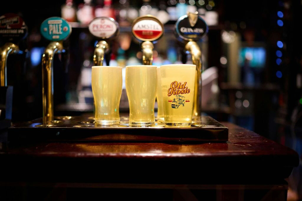 Londres: Visita guiada a pie por pubs y restaurantes + Degustaciones + Bebidas