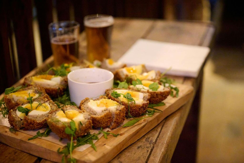 Londres: Visita guiada a pie por pubs y restaurantes + Degustaciones + Bebidas