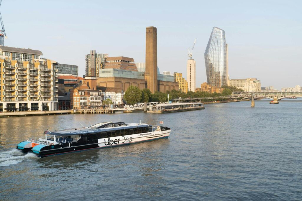Londres: Uber Boat en Thames Clippers y billete de ida y vuelta para el teleférico IFS Cloud