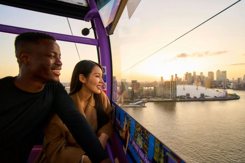 Londres: Uber Boat en Thames Clippers y billete de ida y vuelta para el teleférico IFS Cloud