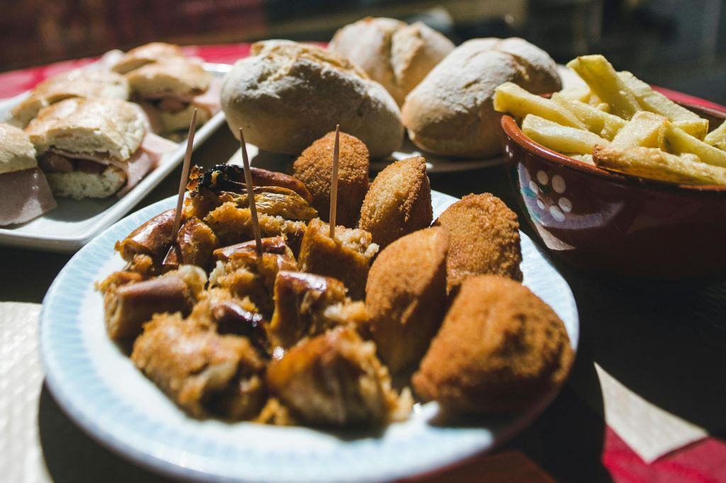 Porto: Tour gastronômico noturno guiado