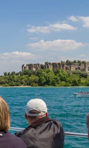 Da Verona: Sirmione e il Lago di Garda con crociera in barca e degustazione di Spritz