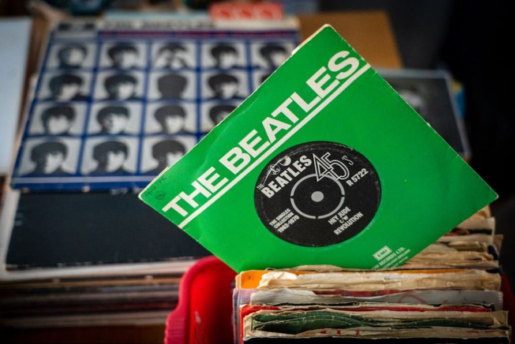Liverpool: Guided Beatles Walking Tour