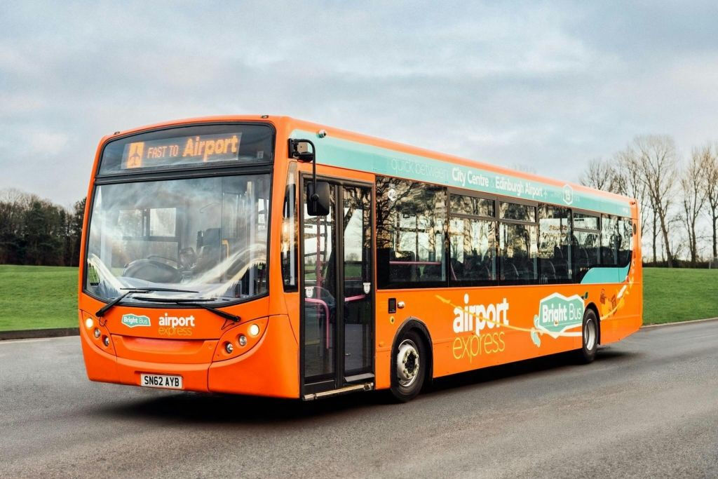 Edinburgh: Bright Bus Airport Express To/From Edinburgh Airport