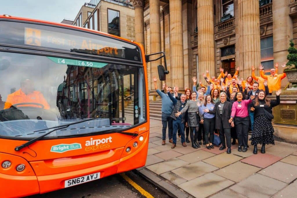Edinburgh: Bright Bus Airport Express To/From Edinburgh Airport