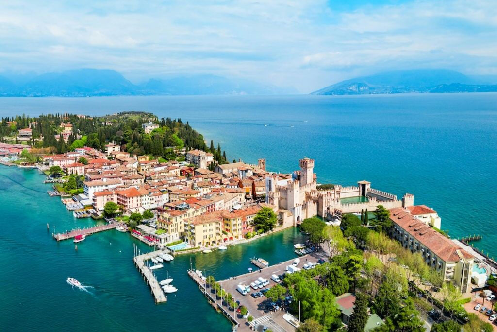 Veneza: Passeio pelo Lago de Garda e Sirmione com cruzeiro de barco e Spritz