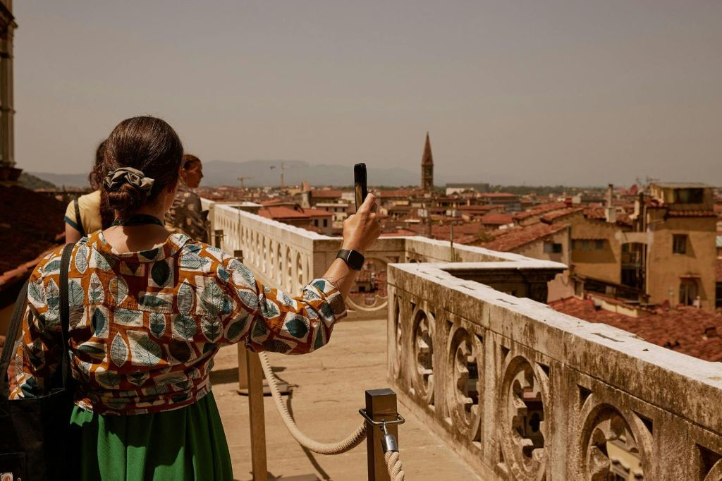 Firenze: Tour a piedi e visita del Duomo con accesso esclusivo alla terrazza