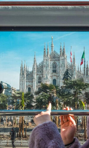 Milano Hop-on Hop-off + Duomo di Milano + Guida audio digitale della città
