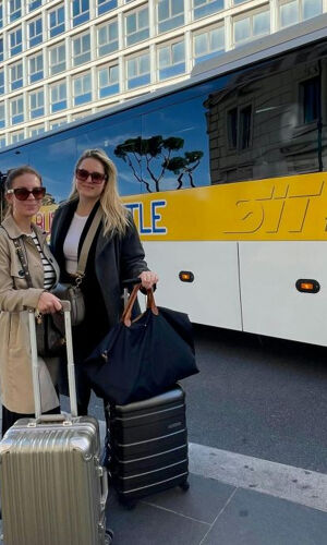 Roma: Trasferimento in autobus di sola andata dalla Stazione Termini all'Aeroporto di Fiumicino